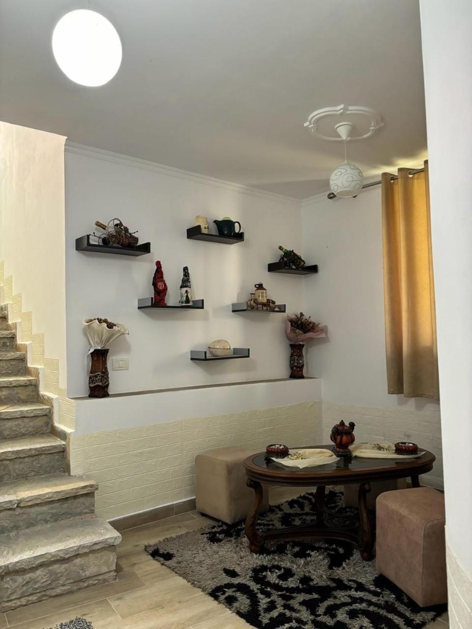 Guest House Adi Hoxha Берат Экстерьер фото